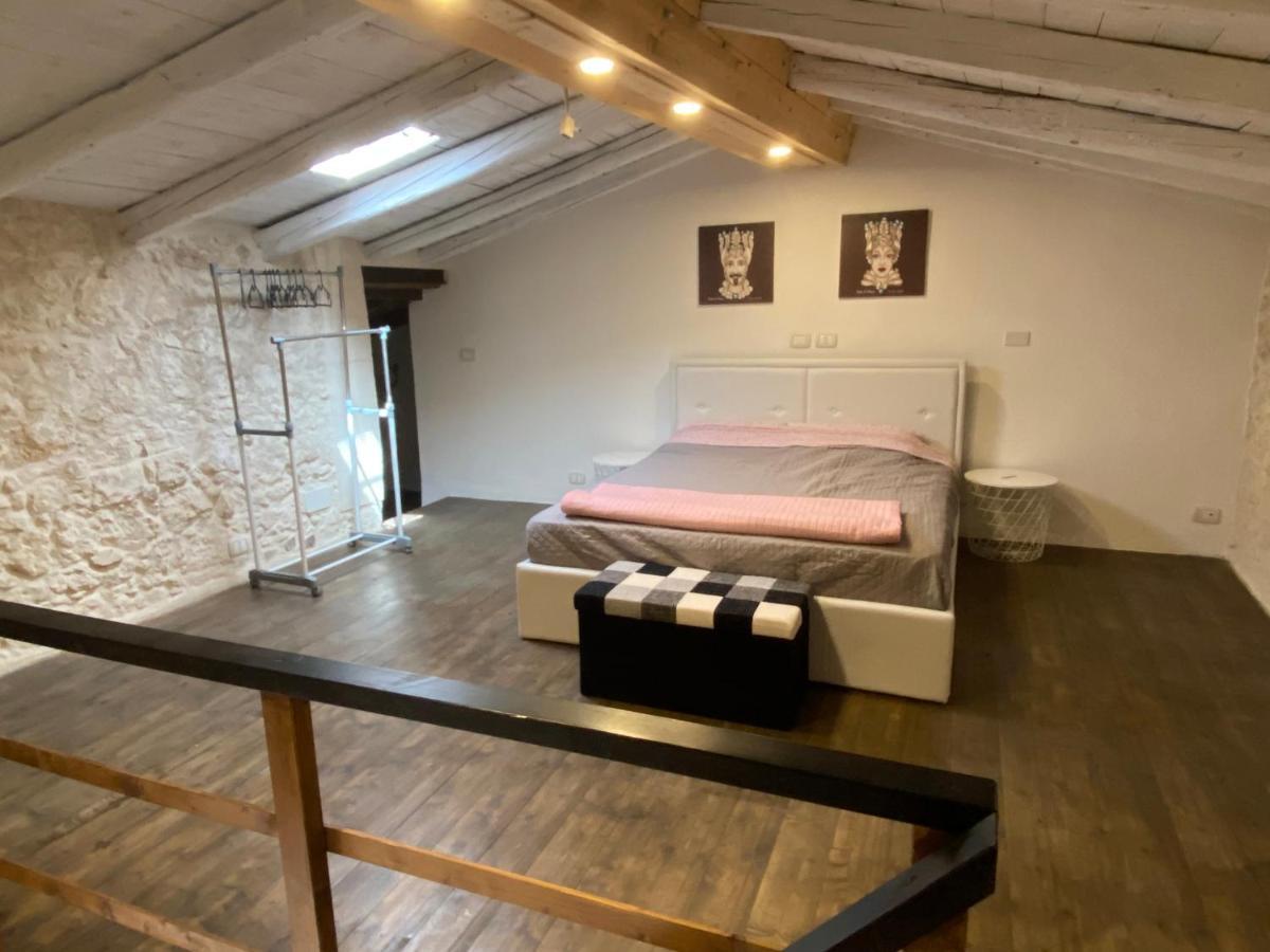 Casaluna Apartment Syracuse ภายนอก รูปภาพ